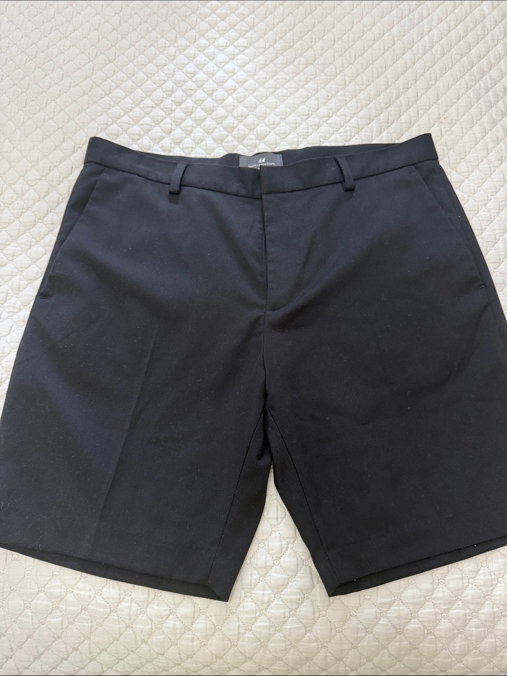 H&M Men’s Black Flat-Front Dress Shorts